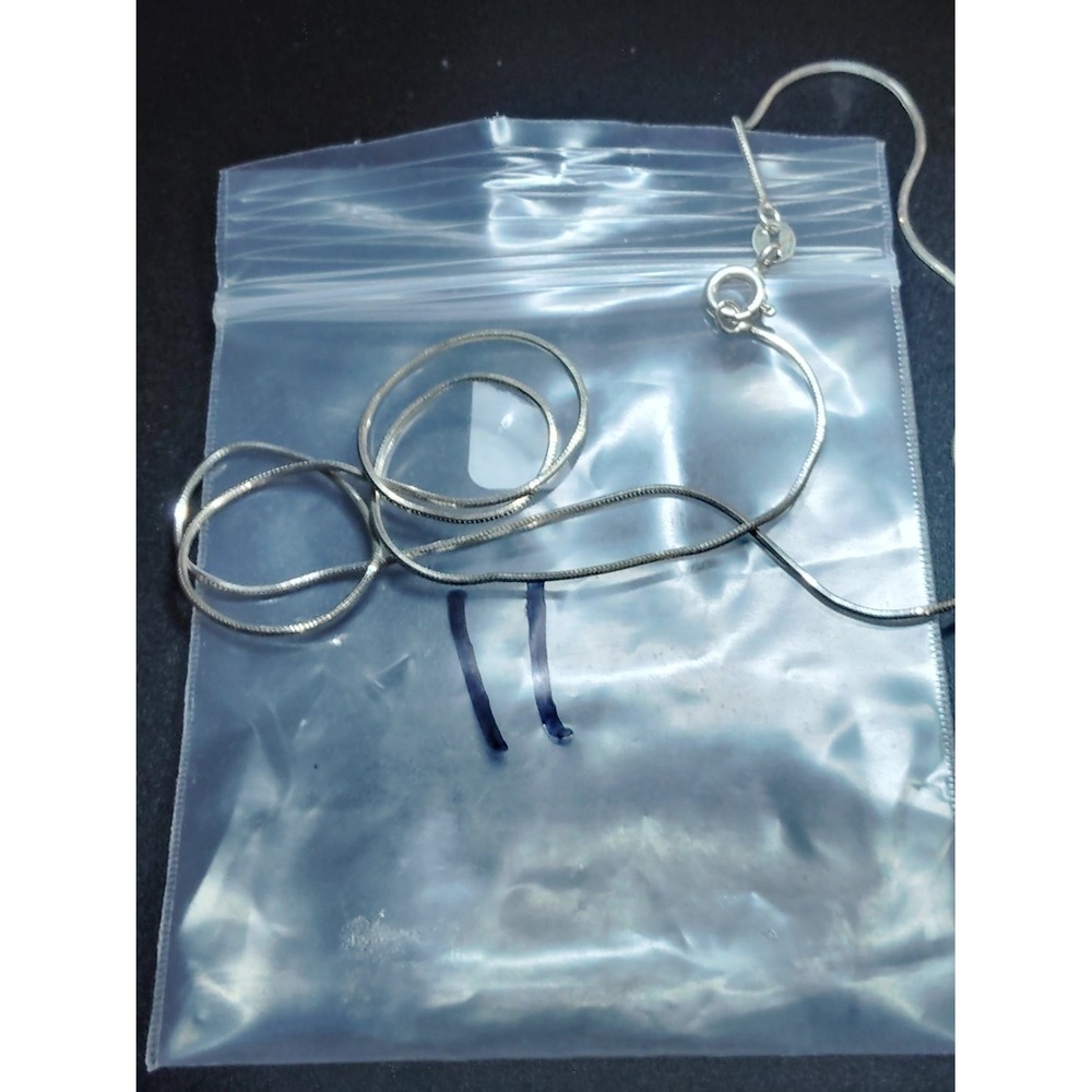 925 Sterling Silver Round Snake Chain Necklace 18in 2.7g Italy Unisex
